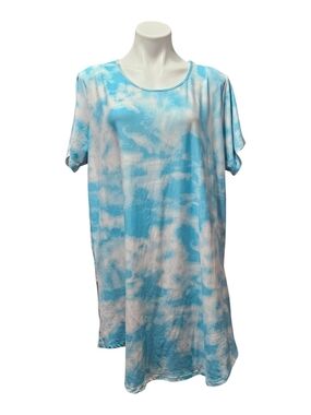 Bobbie Brooks Light Blue and White Tie-Dye Short Sleeve Tunic